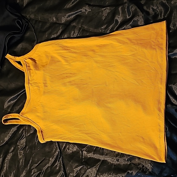 Tank top bundle💌 - Picture 1 of 7